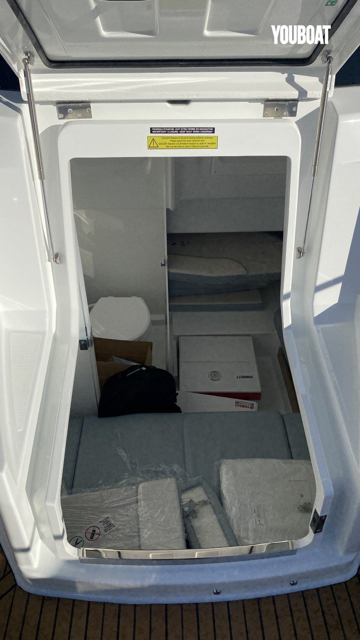 bateau-jeanneau-cap-camarat-90-cc-serie-2-10095238-yb