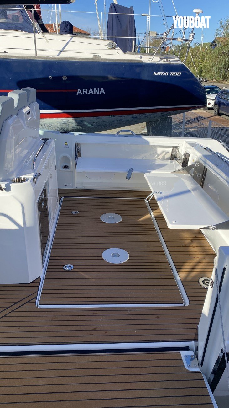 bateau-jeanneau-cap-camarat-90-cc-serie-2-10095246-yb